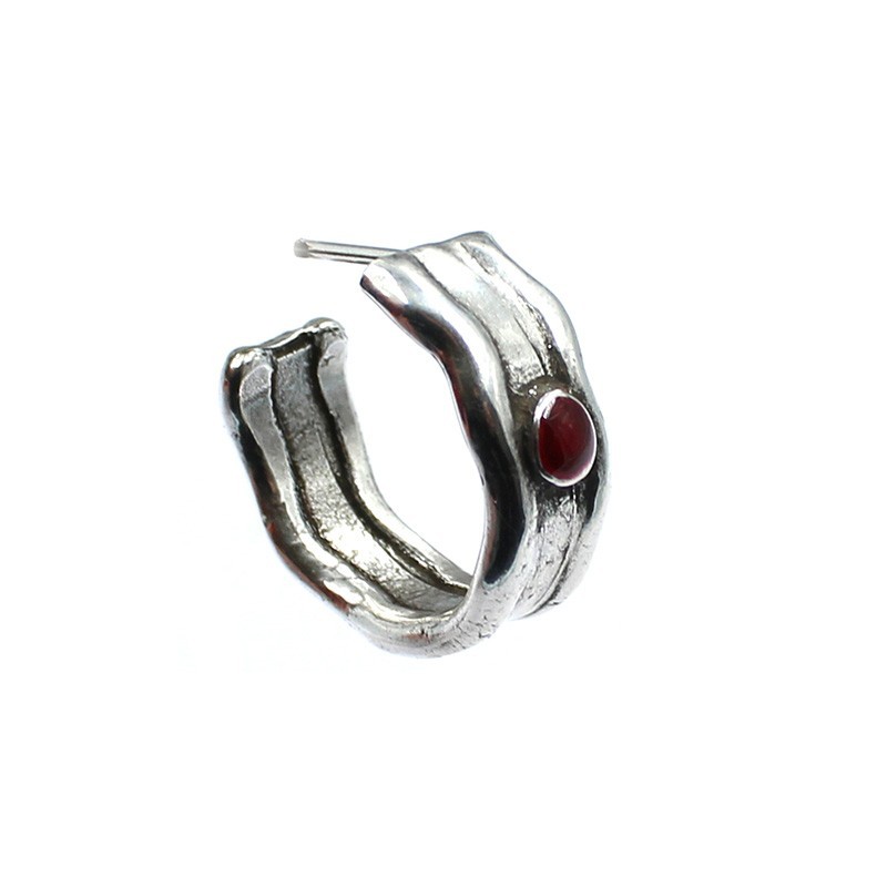 Hoop boucles d'oreilles avec de l'émail