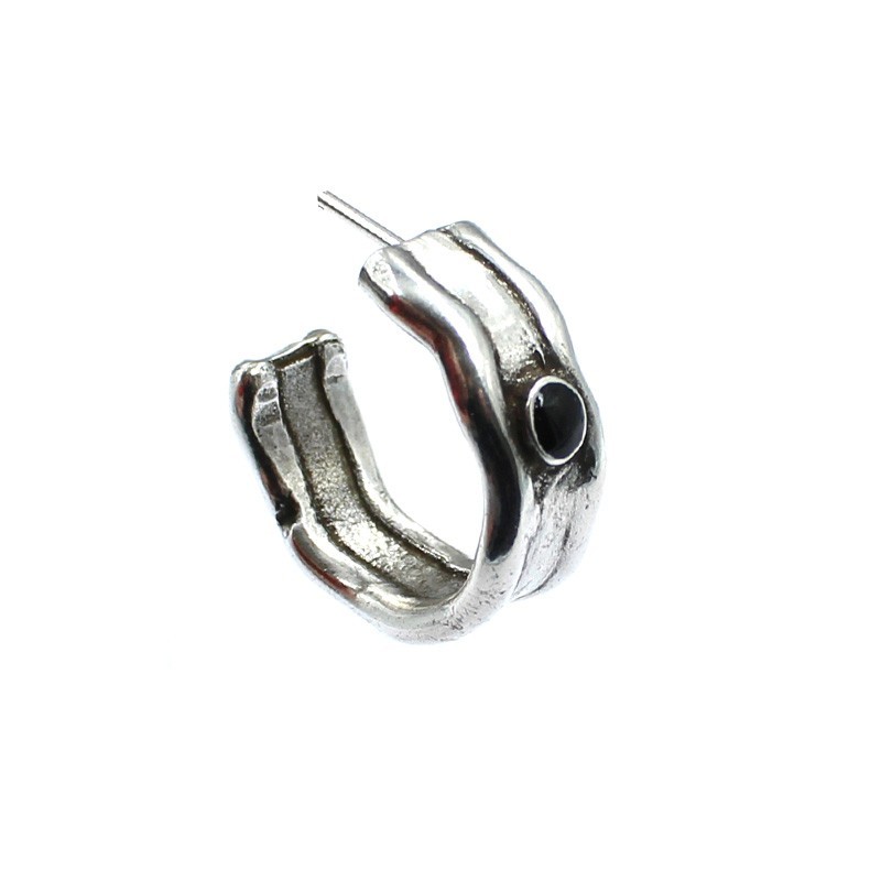 Hoop boucles d'oreilles avec de l'émail