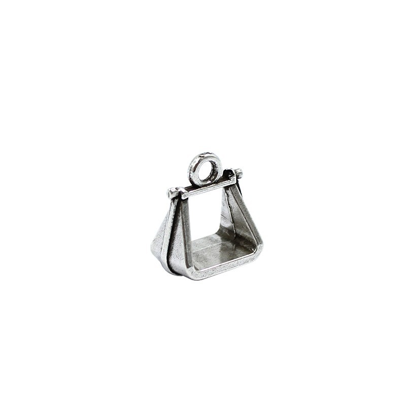 Hanging stirrup