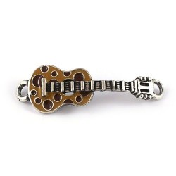 Bijou de guitare couleur fait de zamak et de l'argent 