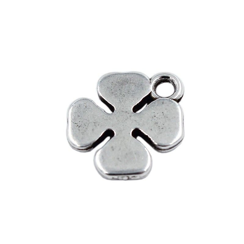 Charme trebol zamak et de l'argent
