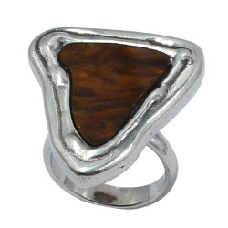 Triangle-shaped ring with...