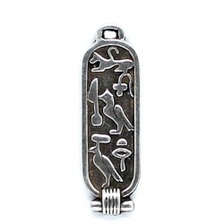 Pendentif égyptien fait de zamak plaqué argent